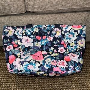 Vera Bradley large beach bag